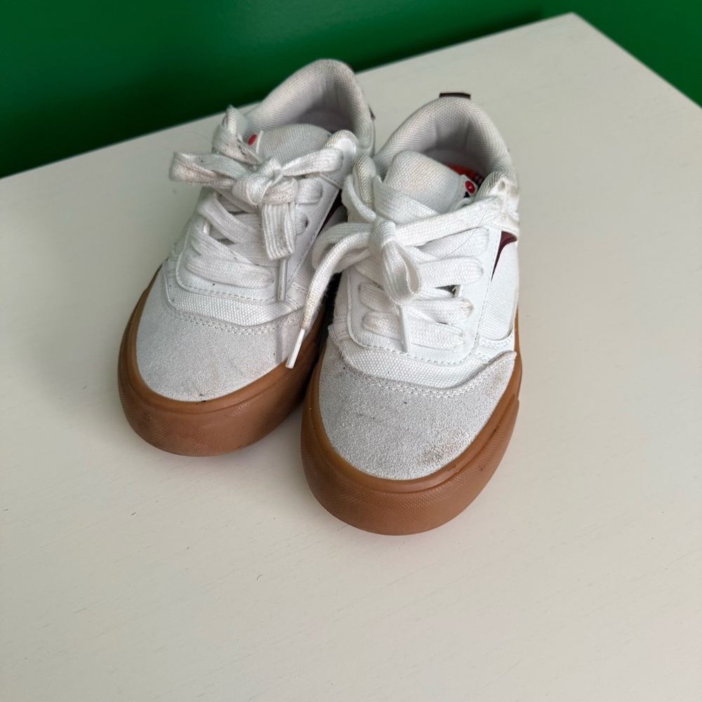 Airwalk White and Brown Sneakers